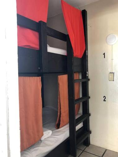 Seashell Motel and International Hostel