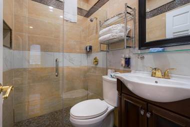 Duval Inn - Key West