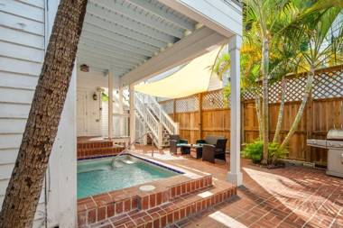 Bananas Foster Guesthouse