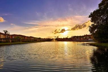 CLC Regal Oaks Resort Vacation Townhomes