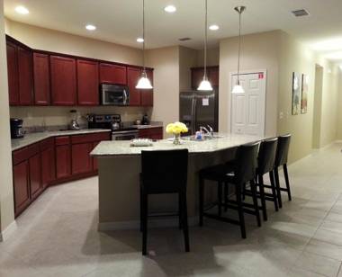 CozyKey Vacation Rentals - Crystal Cove