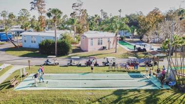 Tropical Palms Resort