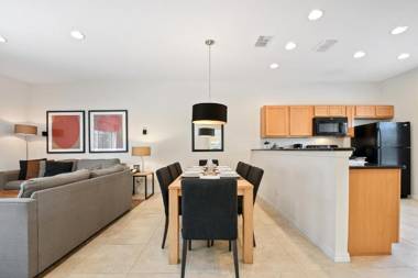 Three Bedrooms Townhome 3012