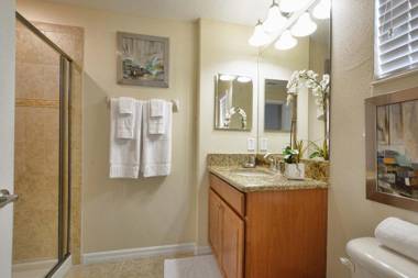 Five Bedrooms TownHome with Pool 4849