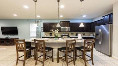 Windsor at Westside 8 Bedrooms Villa with Pool/Game room /Lake view and Steps to Clubhouse- 2133MT