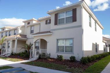 Stunning 5 Bd Home w/ Pool Close to Disney 4822