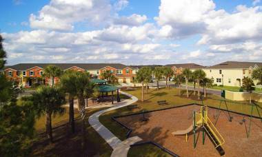 Splendid 4 Bedroom Home Close to Disney 5168A