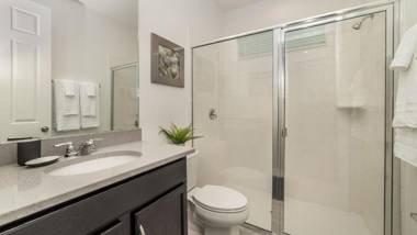 Tropical Breeze In Solara Resort