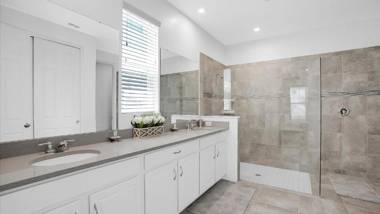 Unique Vacation Homes located Doorsteps to Disney World