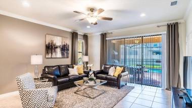 Sweet Orlando Cottage