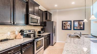 Sweet Orlando Cottage