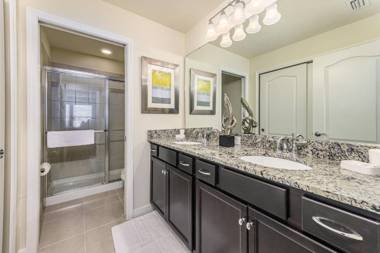 Splendid 5 Bd w/ Pool @ Windsor Westside 8921