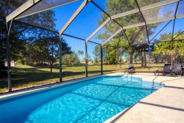 5 Bedroom 3 and half Bathroom Luxury Villa at Windsor Palms