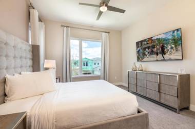 Amazing Home in Bears Den Near Disney with Private Pool Shuffleboard Table & Resort Amenities - 960JN