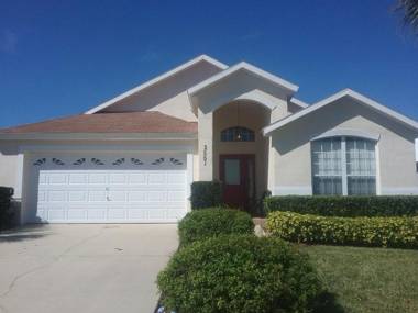 Luxury 5-Bed Villa located only 3 miles from Disney World