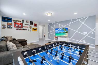 Exquisite Spacious and Close to Disney 6 BD Home #6WS483