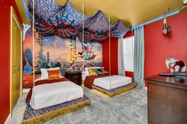 Magical Pool Home Enchantments Theme Rooms - 9Bd 5Ba 9CG1161