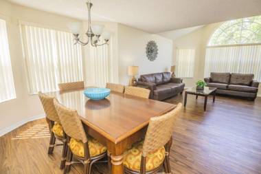 Laguna Bay Condo 007