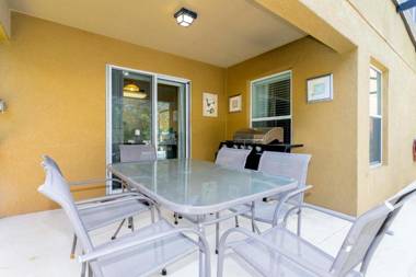 Splendid 4 Bd w/ Pool Close to Disney @ Veranda Palms 2654