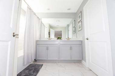 Stunning 4 Bd Close to Disney w/ Pool @ Storey Lake Resort 4369