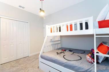 Gorgeous 6 Bd SF Close to Disney w/ Pool @ Champions Gate Resort 712