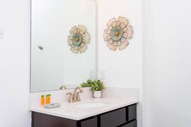 Gorgeous 5 Bd w/ Pool Close to Disney @ Champions Gate 948