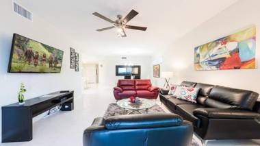 VHC442 - Storey Lake Resort - 3 Bed 2 Baths Apartment