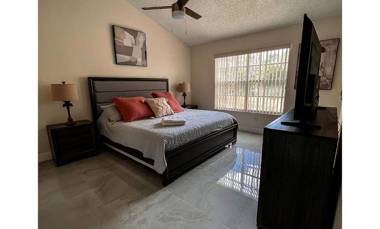 ELEGANT & LUXURY APARTMENT CLOSE DISNEY