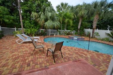 Romantic heated Pool &spa