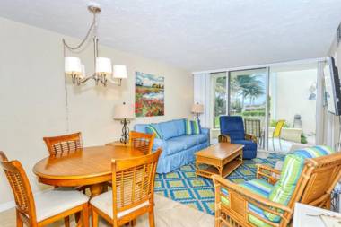 LaPlaya 101E-Relax on your private lanai under the palms!