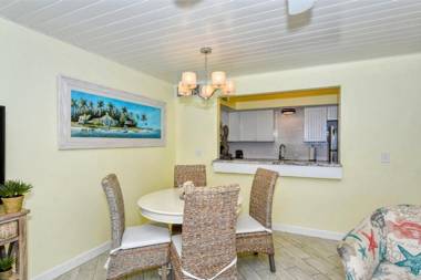 LaPlaya 107A Soak up the sun or float in the warm Gulf waters