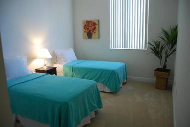 Dadeland Towers by Miami Vacations