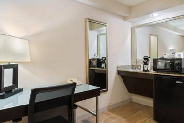 Holiday Inn Express Hotel & Suites Kendall East-Miami an IHG Hotel