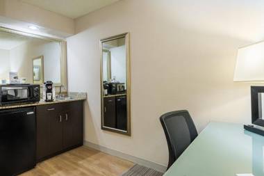 Holiday Inn Express Hotel & Suites Kendall East-Miami an IHG Hotel