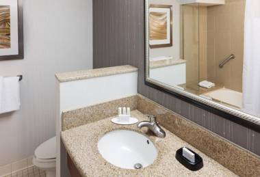 Courtyard by Marriott Miami at Dolphin Mall