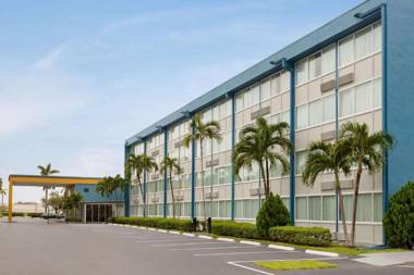 Days Inn by Wyndham Miami International Airport