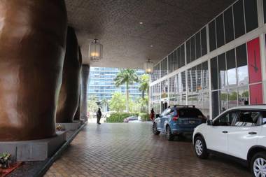 Luxury 5star Condo at 34th floor Icon Brickell 1 bed one bath