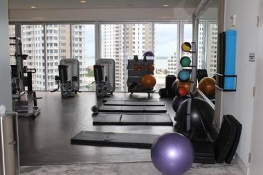Luxury 5star Condo at 34th floor Icon Brickell 1 bed one bath
