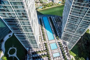 LUXURY 5 Stars ICON-BRICKELL CONDO SPA GYM & POOL @27th