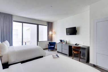 Clinton Hotel South Beach