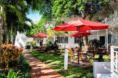 Tradewinds Apartment Hotel Miami Beach