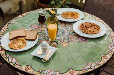 Villa Italia South Beach