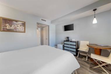 La Flora Powered by LuxUrban