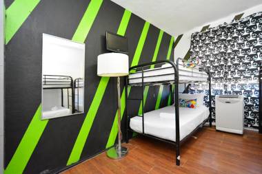 South Beach Rooms and Hostel