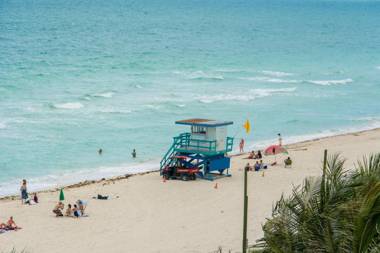 Modern Geometry at Monte Carlo Miami Beach