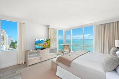 Oceanfront Private Condo at 1 Hotel & Homes -1219
