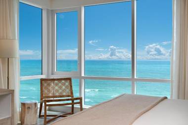 Oceanfront Private Condo at 1 Hotel & Homes -1219