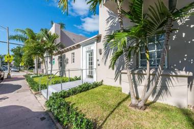 Hispaniola Apartments by Royal Stays