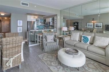 Majestic Sun Beach Resort by Panhandle Getaways