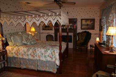 Heron Cay Lakeview Bed & Breakfast